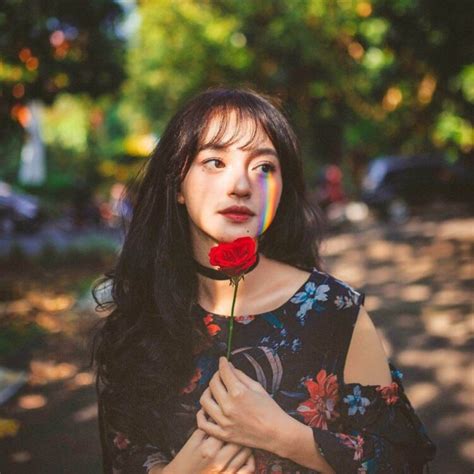 7 Hot Sexy Indah Kusuma Bikini Pics