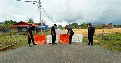 Polis Letak Halangan Konkrit Di Laluan Tikus Berita Harian