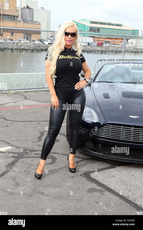 Nicole Coco Austin Hi Res Stock Photography And Images Alamy