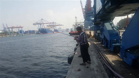 Mancing Di Pelabuhan Tanjung Priok Jakarta Utara Youtube