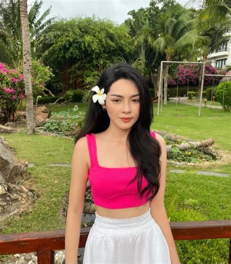 Hot girl dao kéo Vũ Thanh Quỳnh Nhan sắc và cuộc sống thay đổi thế