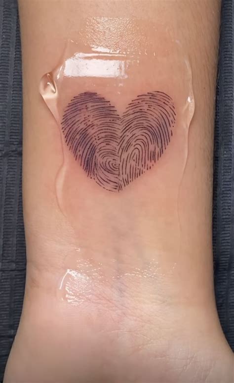 Finger Print Heart Idee Per Tatuaggi Tatuaggi Impronte Digitali