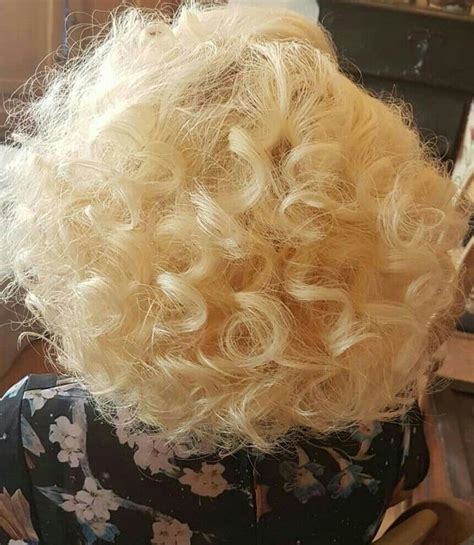 Jeanettes Hair Obsession — Jeanettes Blogs Big Blonde Hair Bouffant