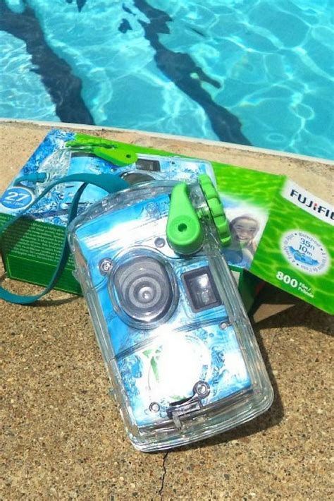 Review: FujiFilm Quick Snap Waterproof Disposable Camera with 27... | Waterproof disposable ...