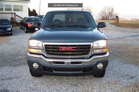 2006 Gmc Sierra 1500 Slt Crew Cab Pickup 4 Door 5 3l 4x4