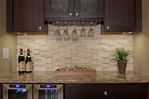 19 Stacked Stone Backsplashes for for Kitchens