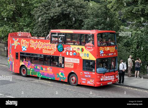 Edinburgh City Sightseeing Tour Bus On Waverley Bridge Stock Photo Alamy