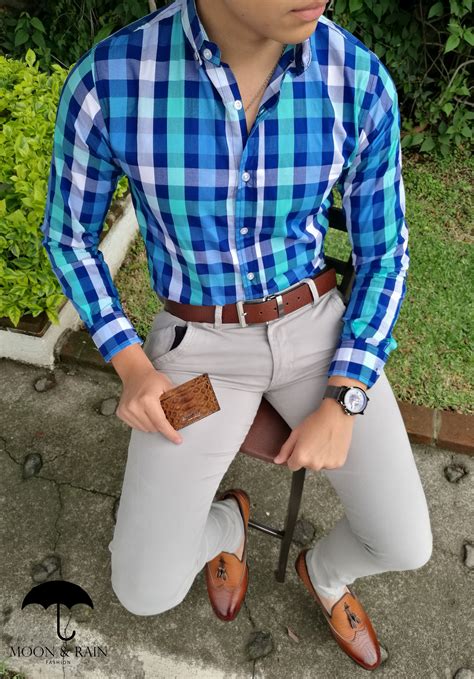 Outfit para hombre camisa slim fit de cuadros azules pantalón de