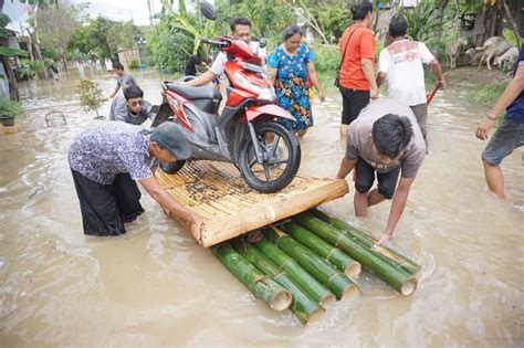 Daerah Terdampak Banjir Dan Longsor Di Trenggalek Terus Bertambah