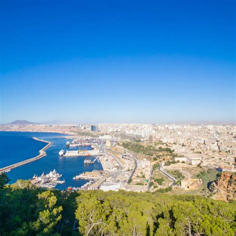 Travel Guide Oran - Plan your trip to Oran with Air France Travel Guide