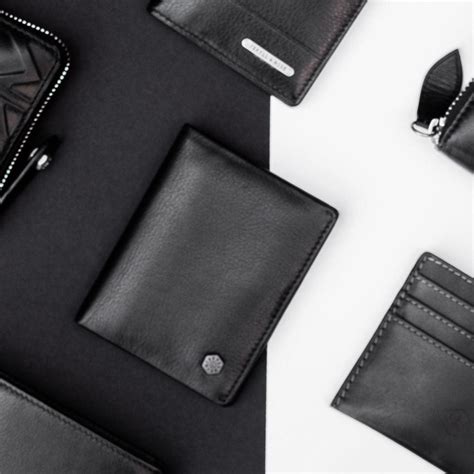 Slim Bifold Card Holder | Mens Wallet | The Leather Crew