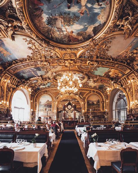 This Restaurant Inside a Parisian Train Station Feels Like a Luxury Railcar