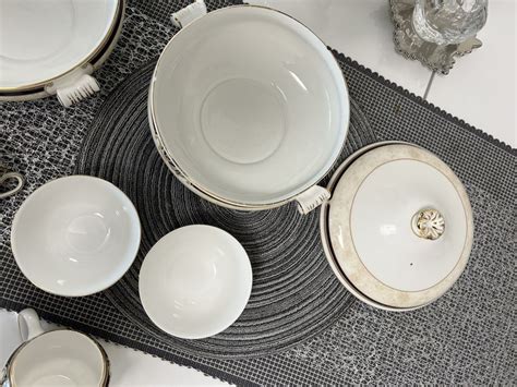 Wedgwood England Cornucopia Geschirrset 34 Teilig Kaufen Auf Ricardo