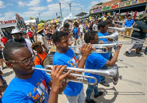 Welcome to the 2019 New Orleans Jazz Festival, the 50th edition of a ...