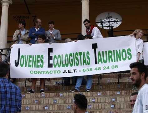 Toros Y Ovaci N Un Nuevo Triunfo De La Tauromaquia Nace Jovenes