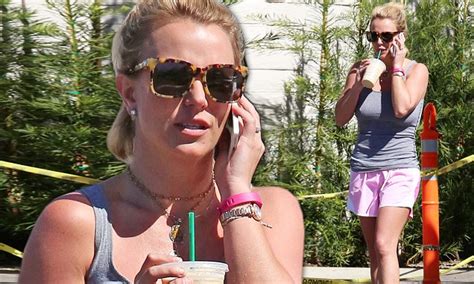 Britney Spears Puts Her Toned Physique On Display In Workout Gear