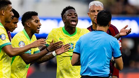 Brazilië beleeft frustrerende Copa América start met gelijkspel tegen