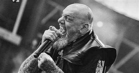 Luto en el heavy metal murió Paul DiAnno el célebre cantante de los