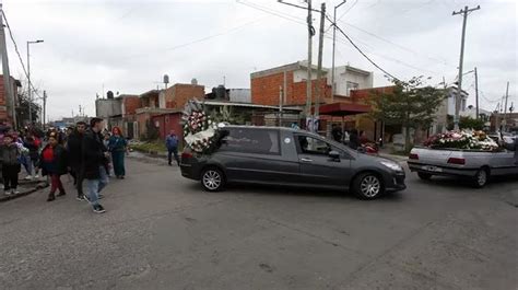 El Ltimo Adi S A Morena Multitudinario Cortejo F Nebre En Lan S