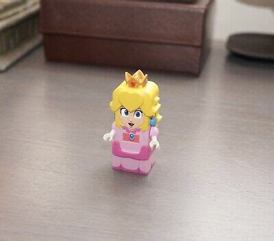 LEGO Super Mario Peach Adventures Starter Course 71403 Princess Peach