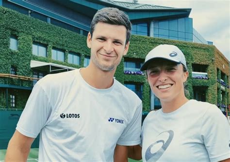 Świątek trenowała z Hurkaczem Polacy szykują się do Wimbledonu WIDEO