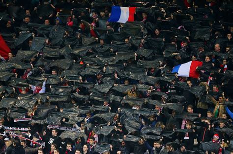 Sporting World Pays Tribute To Victims Of Paris Terror Attacks Cnn