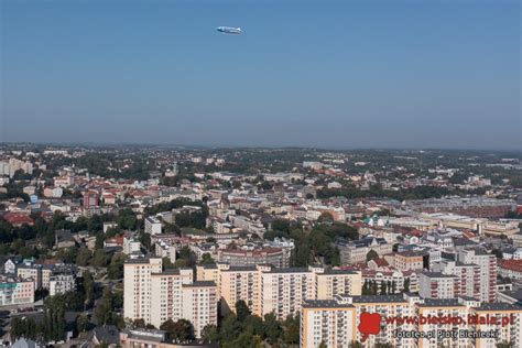 Galeria Zeppelin nad Bielskiem Białą Przelot można śledzić w czasie