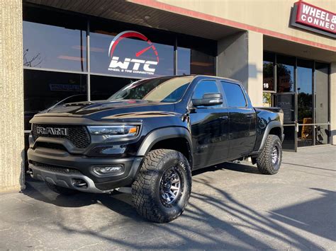 Dodge Ram TRX Black Fuel Off-Road Covert D716 | Wheel Front