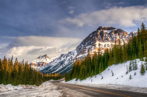 Visit the Canadian Rockies in Winter | Womens Adventure Tour