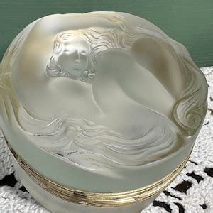 Antique Nude Woman Rene Lalique Powder Box Art Deco Dresser Parfum