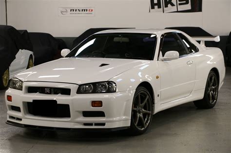 2001 Nissan Skyline R34 GT R V Spec II Weiss JV Imports E U Cars