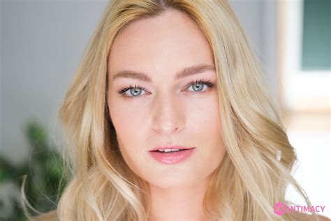 Leanne Lace In 2025 Blonde Leanne Lace