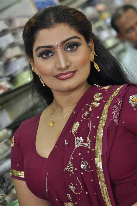 Babilona Hot Saree Photos Hot Saree Pics