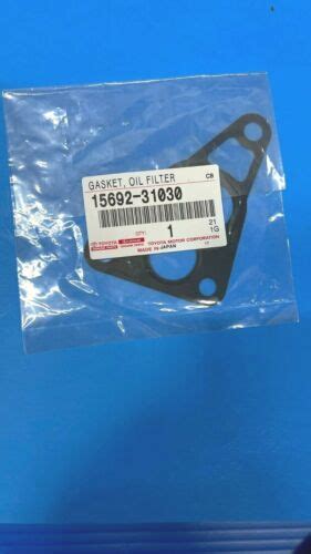 Genuine Toyota Lexus Models Gasket Oil Filter Bracket