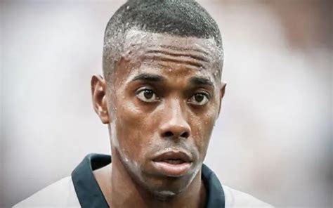 Robinho é condenado a 9 anos em última instância por estupro coletivo