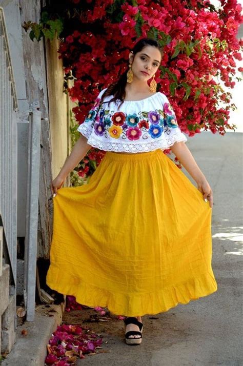 39 Pretty Mexican Women’s Outfits Traditional Mexican Dress Mexican Outfit Mexican Dresses