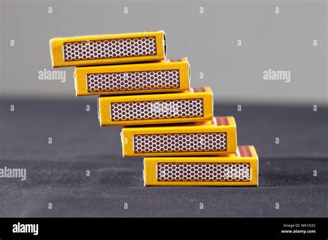 Matchbox Match High Resolution Stock Photography And Images Alamy