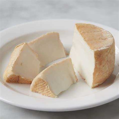 Capriolina – a creamy Italian washed rind goat cheese | Murray's Cheese