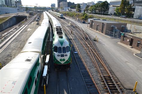 Go Transit Mpi Mp Ph C Sitting In Go Transit Bathurs Flickr