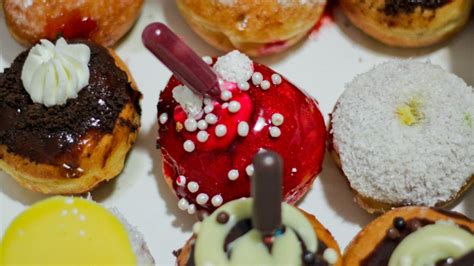 How Jelly Donuts Took Over Hanukkah in Israel | The Nosher