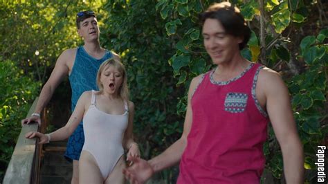 Maisie Williams Nude Leaks Photo Fapopedia