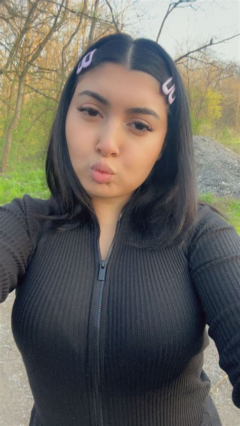 Tw Pornstars Pic Alexandra Doremi Twitter Sex In Padure Vreau Sa Ne Distram Baby