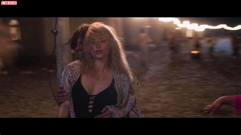 Naked Haley Bennett In The Red Sea Diving Resort