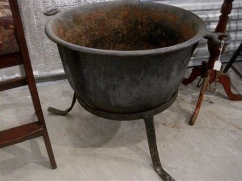 Antique Vintage Large Cast Iron Cauldron Garden Planter Pot Yard Decor