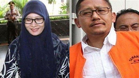 Profil Athiyyah Laila Istri Anas Urbanigrum Terus Genggam Erat Tangan