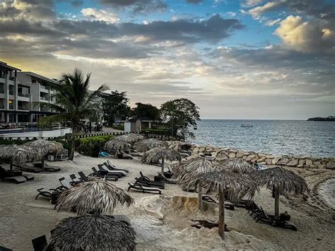 35 Awesome Perks of an Adults Only Resort in Jamaica (All-Inclusive Too!)