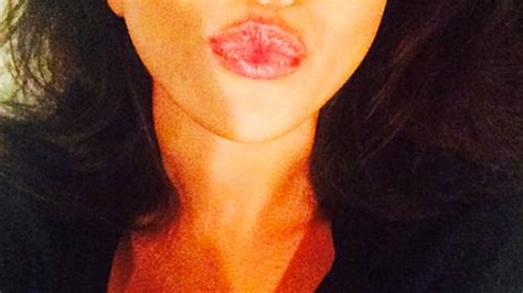 [pic] Zedd Selena Gomez Selfie — Her Kissy Face Pic For Him Hollywood Life