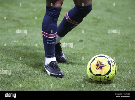 Neymar Jr of PSG wearing his new Puma shoes during the French ...