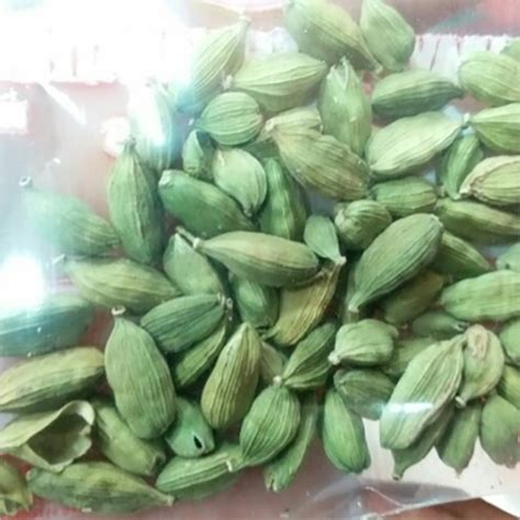 Green Cardamom Grade A At Best Price In Coimbatore Guswiss Traders