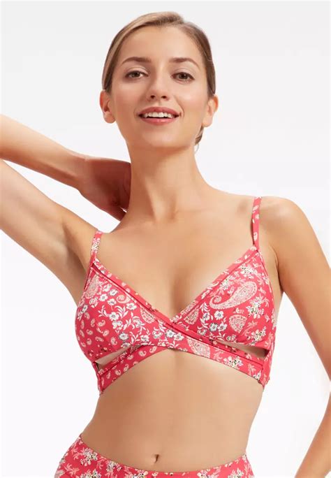 Sunseeker Sunseeker Sweet Paisley B C Cup Bikini Top 2024 Buy